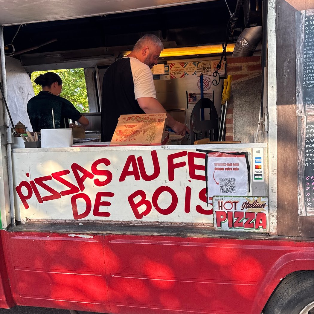 Camion pizzas henry barbusse Montreuil 3